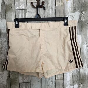 Vintage 1970 Adidas tan and brown canvas shorts 38